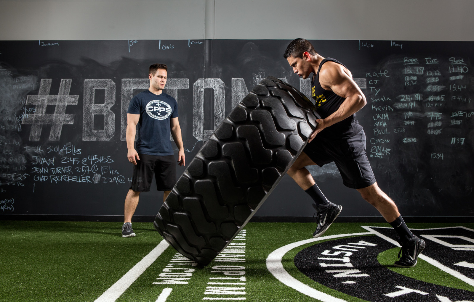 pose, crossfit, força, pneu gigante