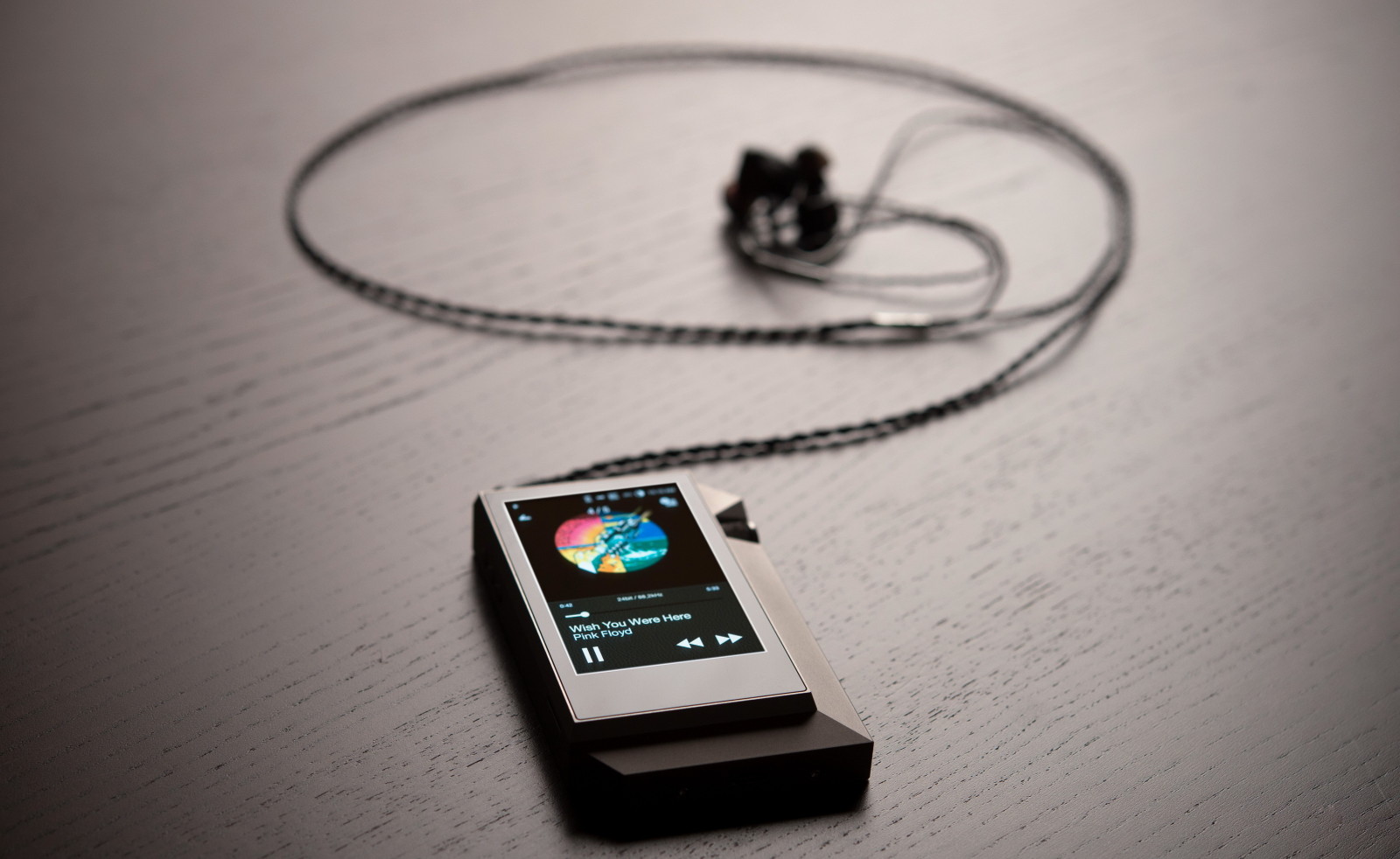 oyuncu, AK-240, Astell ve Kern