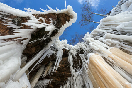 la glace, stalactite, rochers, Le ciel, des arbres