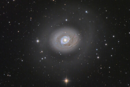 Beagle-Hunde, Galaxis, in der Konstellation, M94 Galaxy, Spiral-