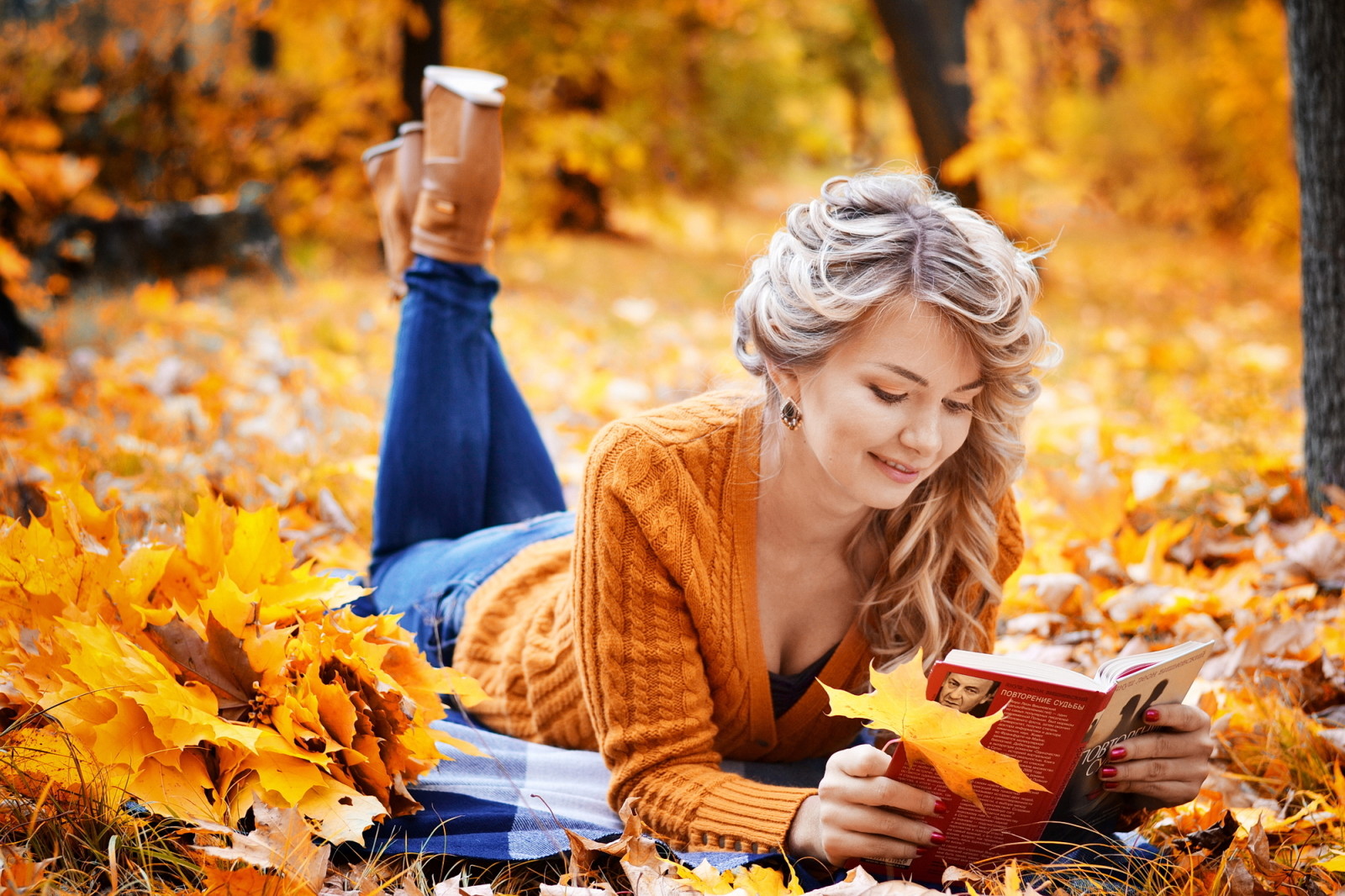 l'automne, fille, feuillage, livre