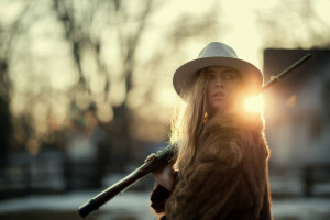 face, fur, girl, hat, Marta, rifle