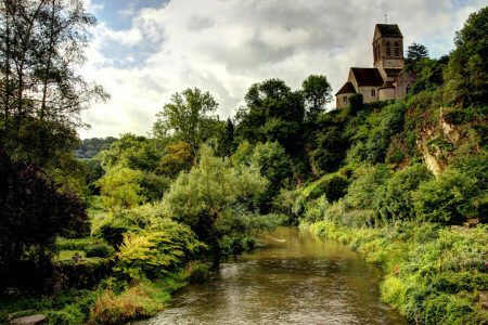 Francja, dom, Saint-Ceneri-le-Gerei, strumień, krzaki, drzewa