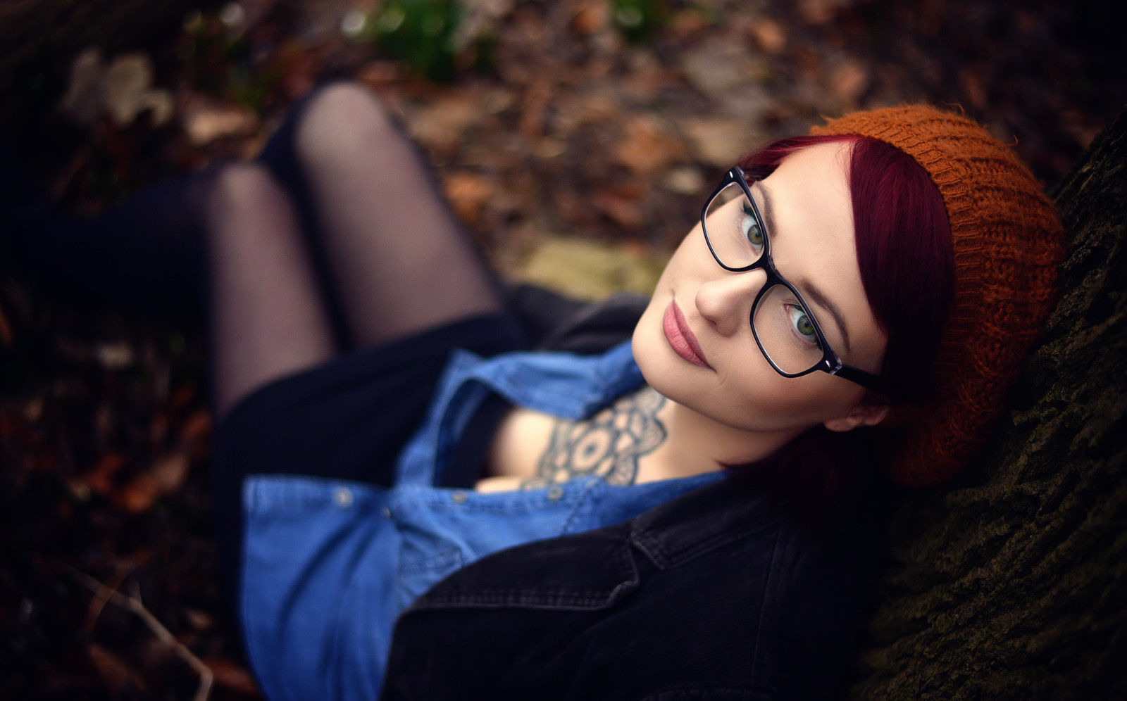 fille, maquillage, des lunettes, tatouage, encolure, prend, Mlle Froggi, ma chérie