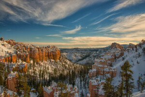 canyon, montagnes, rochers, neige, Le ciel, des arbres, hiver