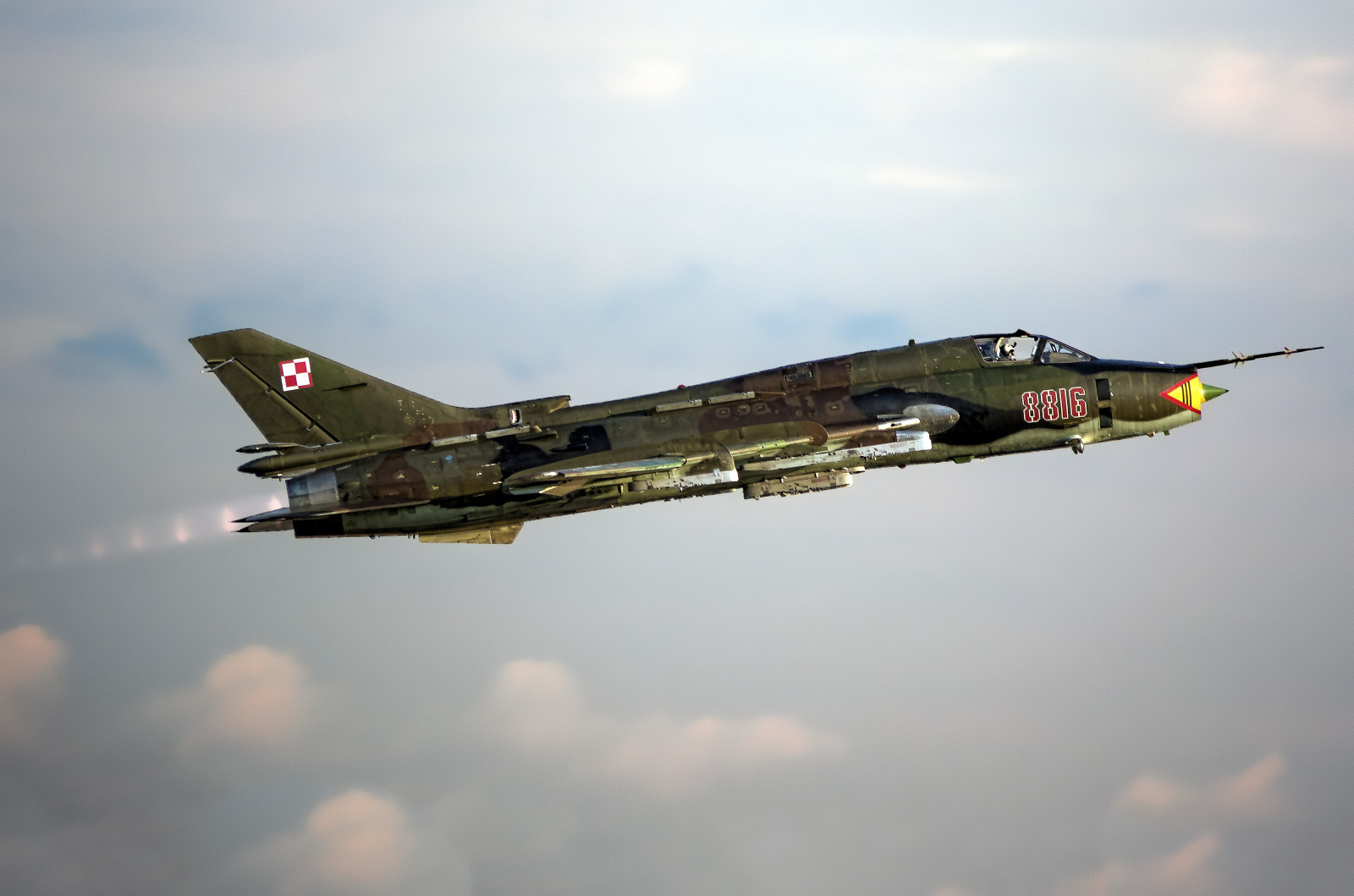 de lucht, vlucht, Vechter, Bommenwerper, Su-22