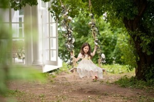 Enfance, chalet, Rêverie, robe, fille, été, balançoire, arbre