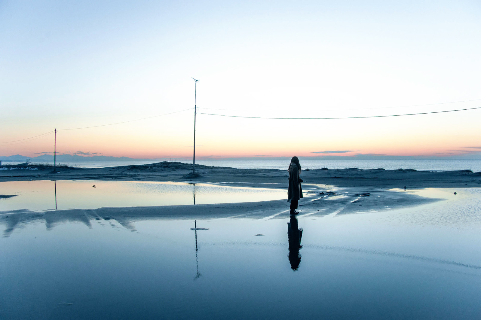 girl, reflection, horizon