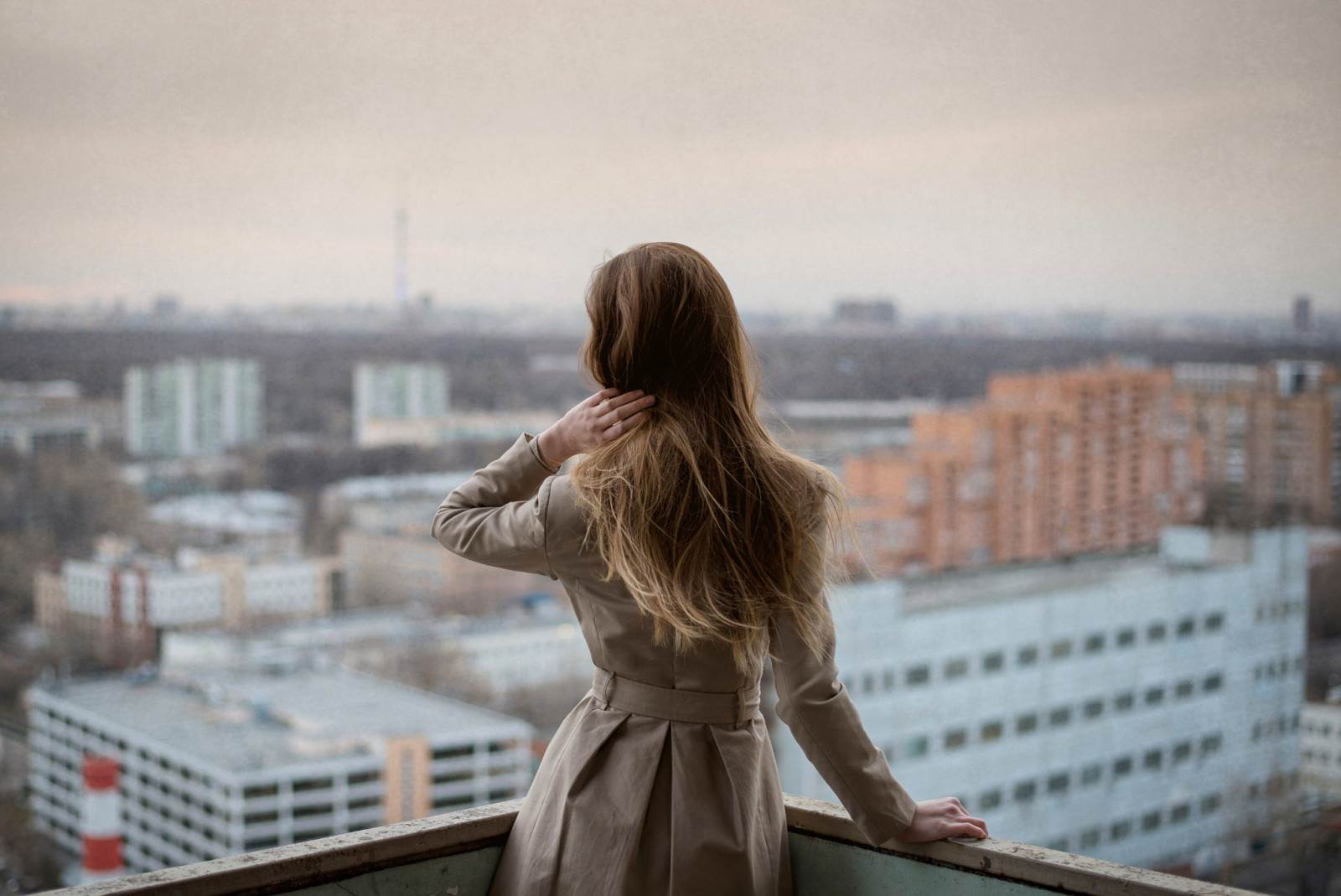 die Stadt, Mädchen, Aussicht, Moskau, Balkon, bedeckt, Atmosphäre, Radmila Sadykova