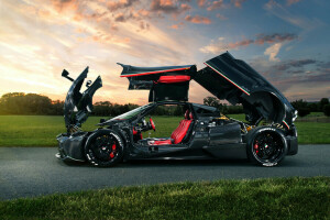 Huayr til Pagani, Monza Lisa, Transformer