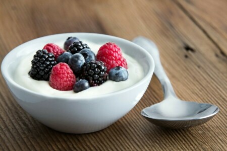 berries, BlackBerry, blueberries, dessert, raspberry, spoon, sweet, yogurt