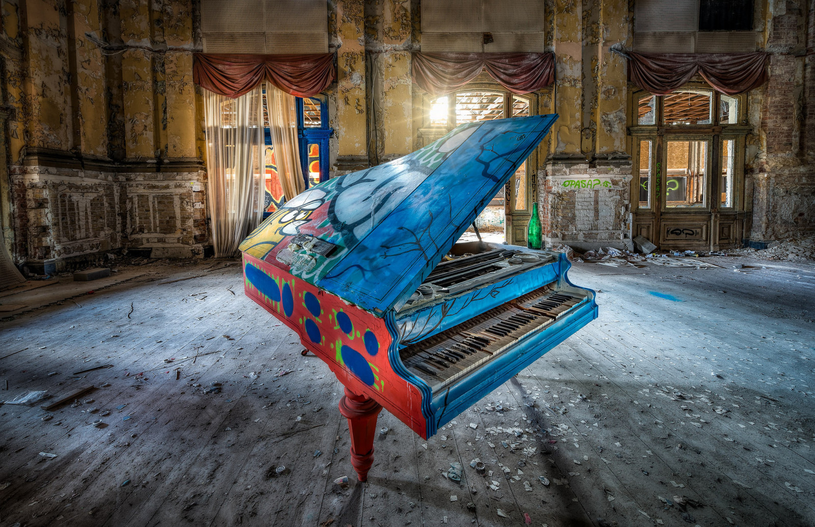 Música, habitación, piano